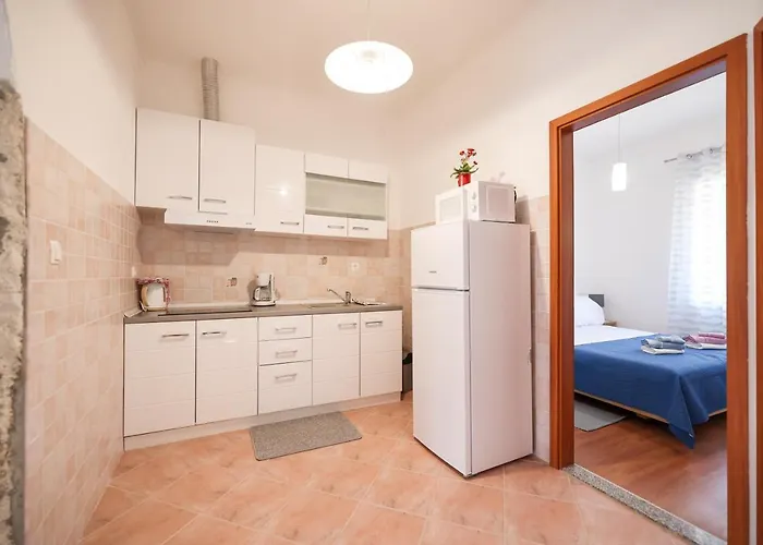 Apartment M&v *