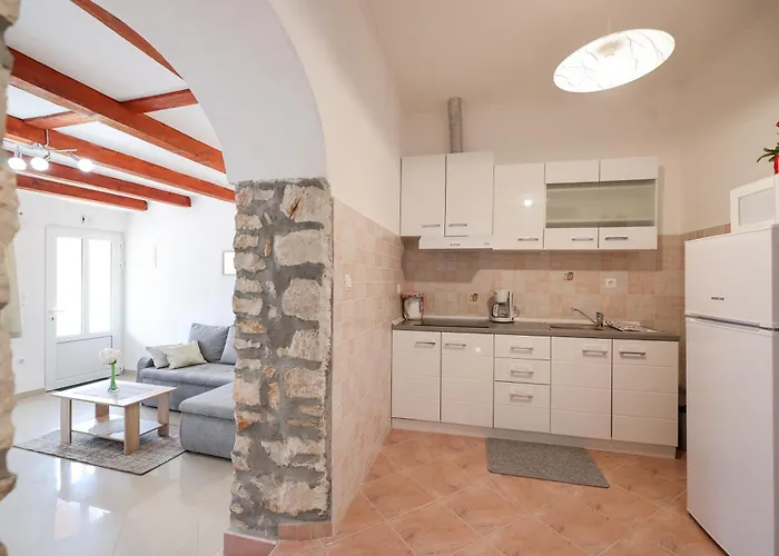 Apartment M&v