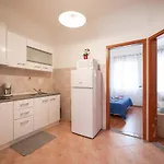 Апартаменты M&v